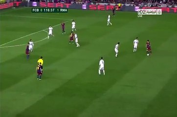 Cristiano Ronaldo owns Messi and gets fouled  - Copa Del Ray Final 2011