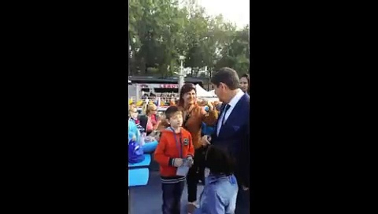 Patrick Kanner à la Journée mondiale des oubliés des vacances avec le Secours Populaire - 2