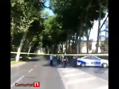 Dolmabahçe Sarayı girişinde hareketli anlar