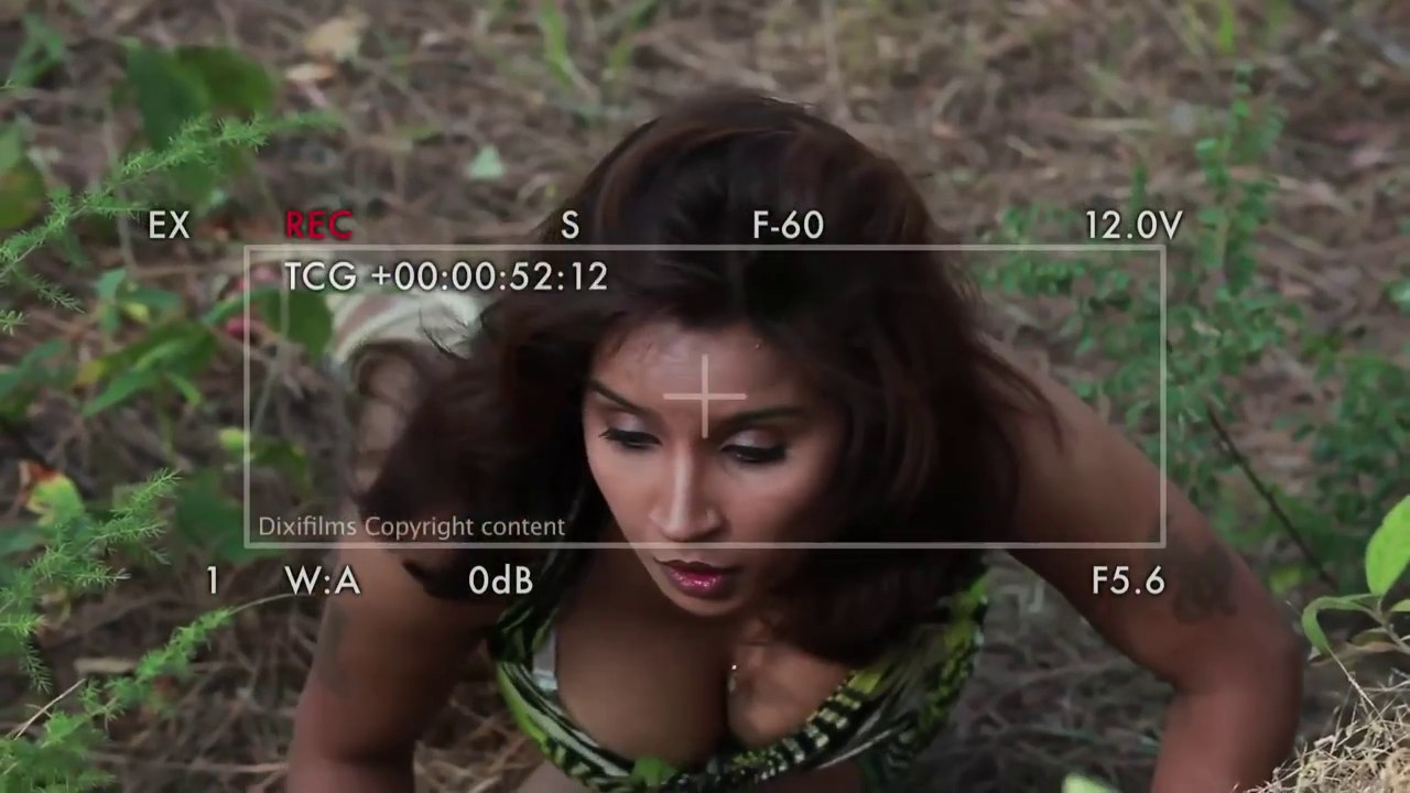 indian actress give pose on shooting -- undited and uncut video -- hot unseen clip