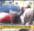 Imágenes de represión en Córdoba a activistas que reclaman en Monsanto