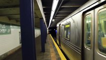IND Subway: Queens Bound R46 (G) train at Myrtle Avenue