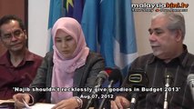 'Najib shouldn't recklessly give goodies in Budget 2013'