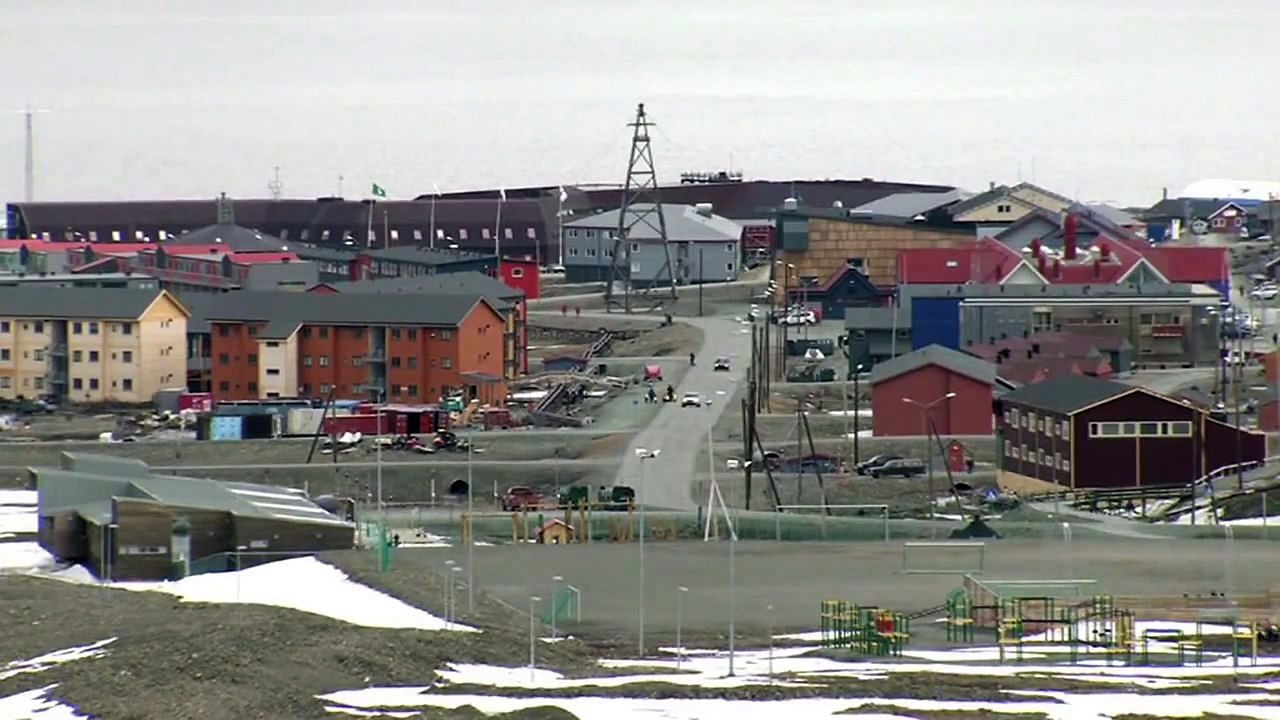 Venus solar transit 2012 - Longyearbyen establishing shots