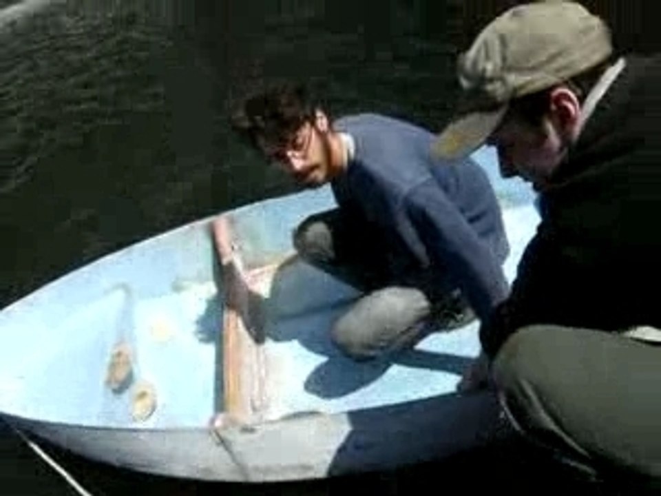 a l'eau le dinghy