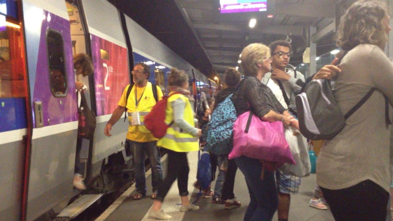 Les Nantais au retour de Paris (Journée des Oubliés des vacances)