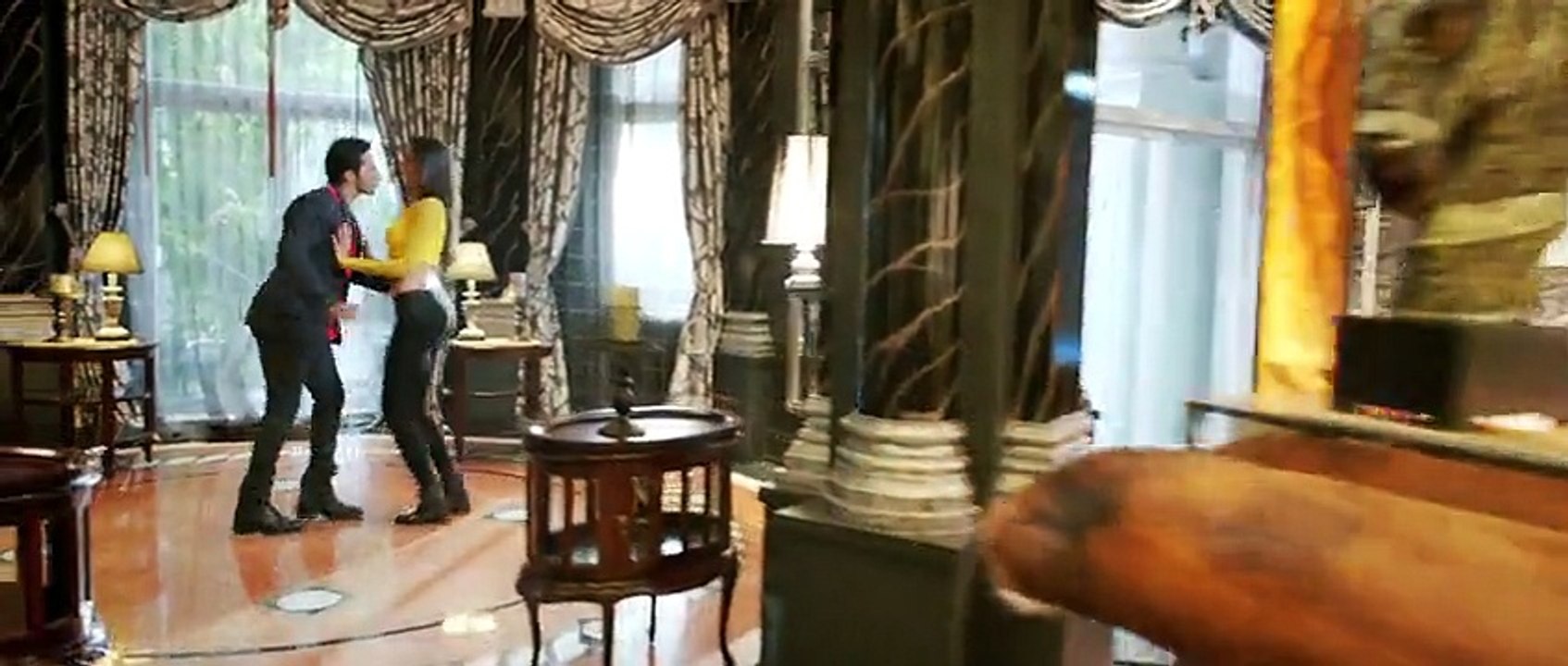 Galat Baat Hai - Main Tera Hero - (Eng Sub)