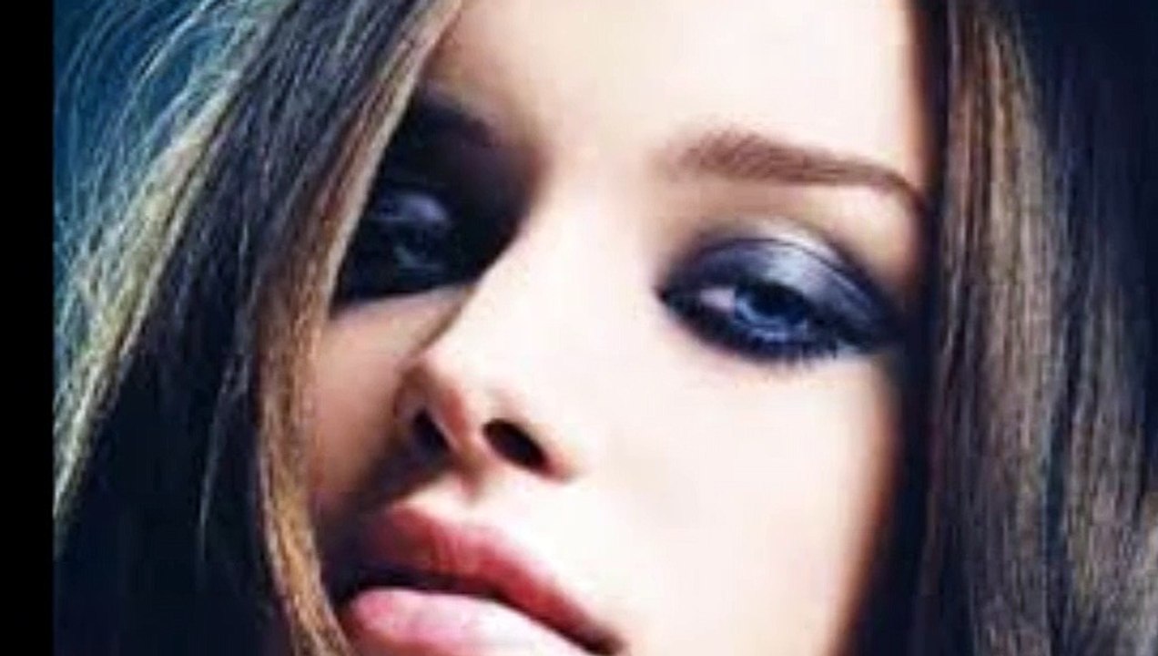 Zeki Müren - Koklasam Saçlarını Bu Gece Ta Fecre Kadar