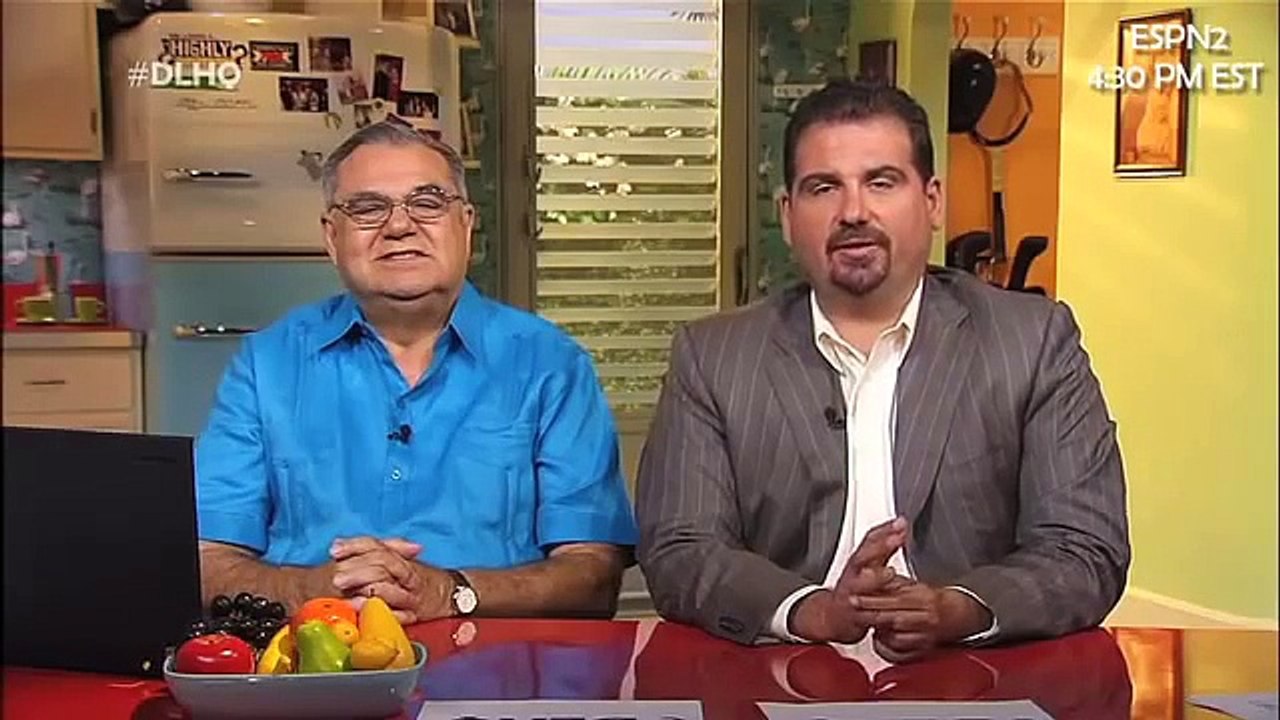 Larry Fitzgerald: Old ladies will grab my butt in the mall