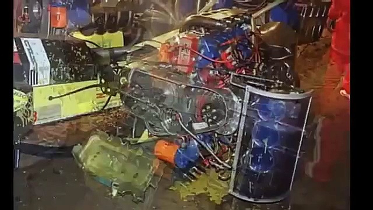 Tractor Pulling CRASH FourNoHemi