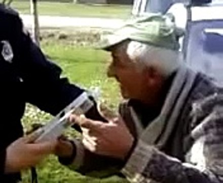 Alkoholkontrolle Polizei lacht sich kaputt!