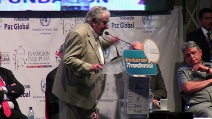 Mujica: "Eu não sou um presidente pobre "