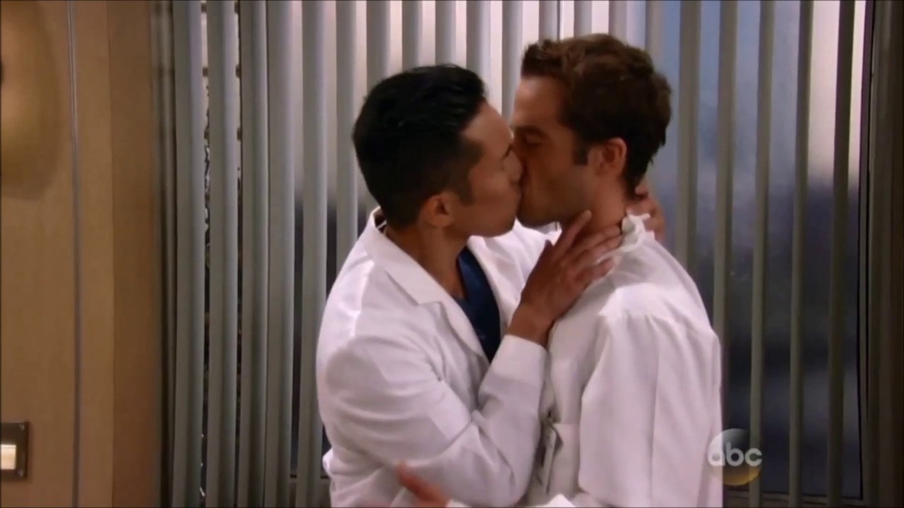 Brucas 8-18-15 More kissing, less fighting