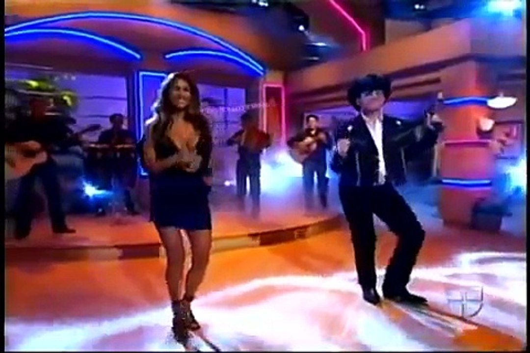 Callados  -  Ninel Conde  y  Jose Manuel Figueroa