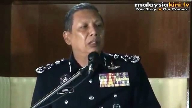 'Water cannon least hurtful way to disperse crowd'