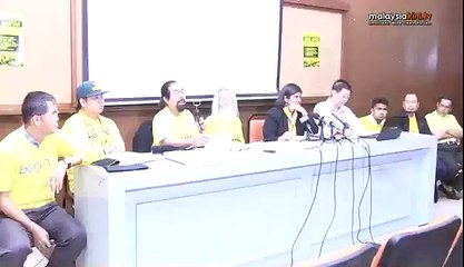 Download Video: No! Says DBKL, first Bersih 3.0 arrest and the 'walking dead'