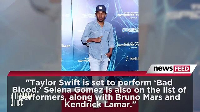 Selena Gomez & Taylor Swift Performing at 2015 MTV VMAs