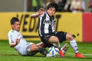 Galo marca nos acréscimos e arranca empate com o Figueira no Horto