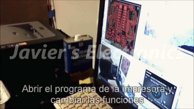 Circuitos Impresos con Impresora Laser y Vinil ( DIY PCB with Vinyl and Laser Printer ) 5/03/11