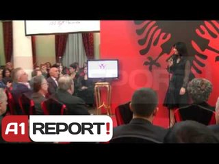 Kryeparlamentarja nderon personalitetet politike ne 20 vite