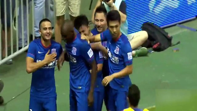 Demba Ba'nın rövaşatası Çin'i salladı!