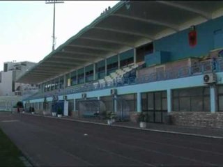 Stadiumi Kuq e Zi 28.03.11.mpg