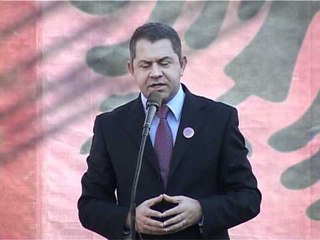 IDRIZI NE FESTEN E PAVARESISE 28 11 11