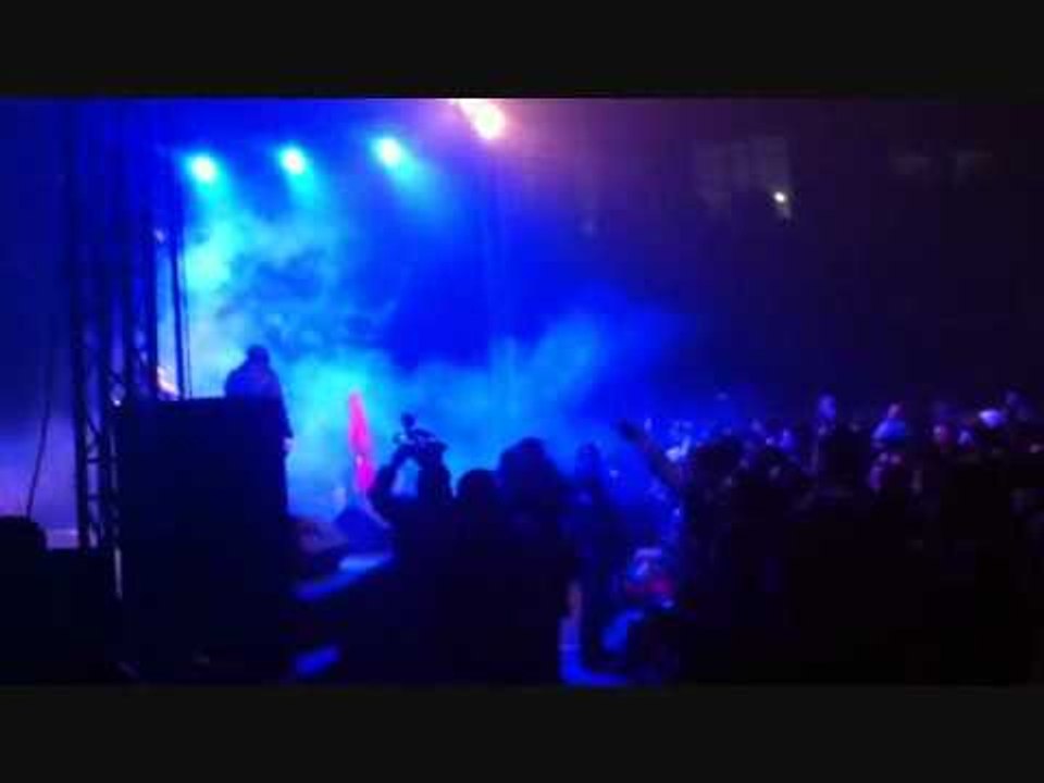 SingullaR @ The Game Concert performing "Kon Pe Shan Me Non" ft. MC Kresha & Lyrical Son
