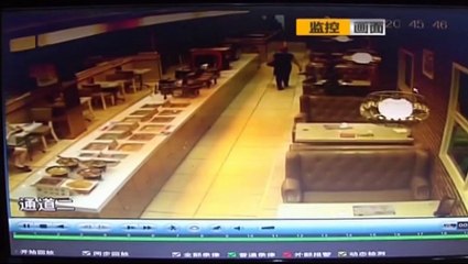 Police shoot runaway boar in restaurant