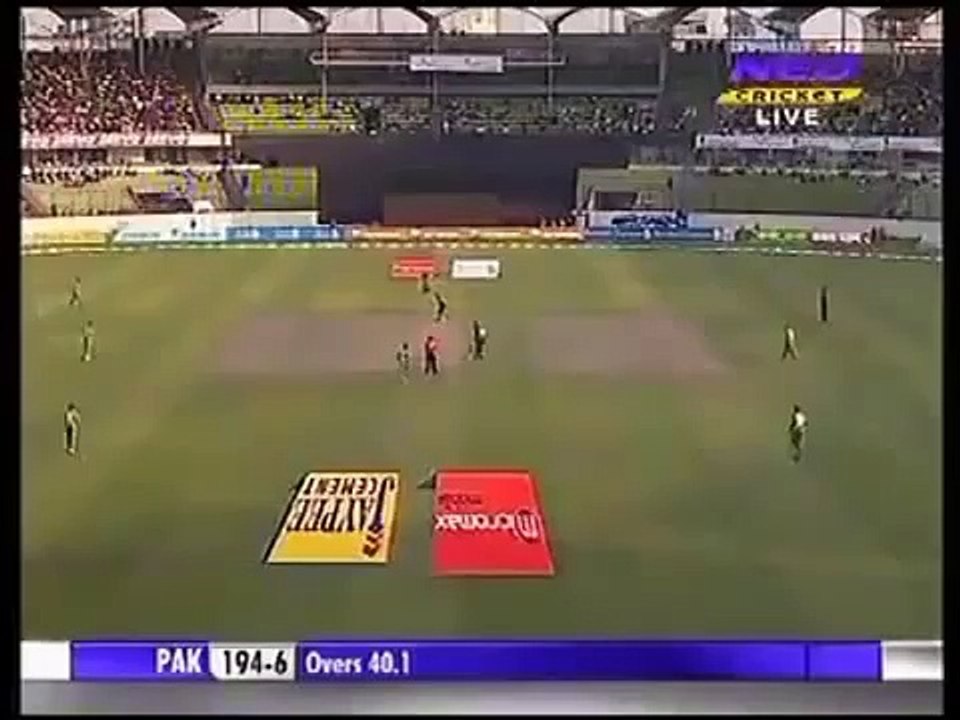 Most funniest Dismissal in Cricket history - Shahid Afridi
