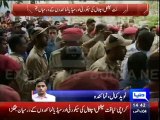 Dunya news: Several injured in scuffle between journalists, security guards at Liaquat National Hospital