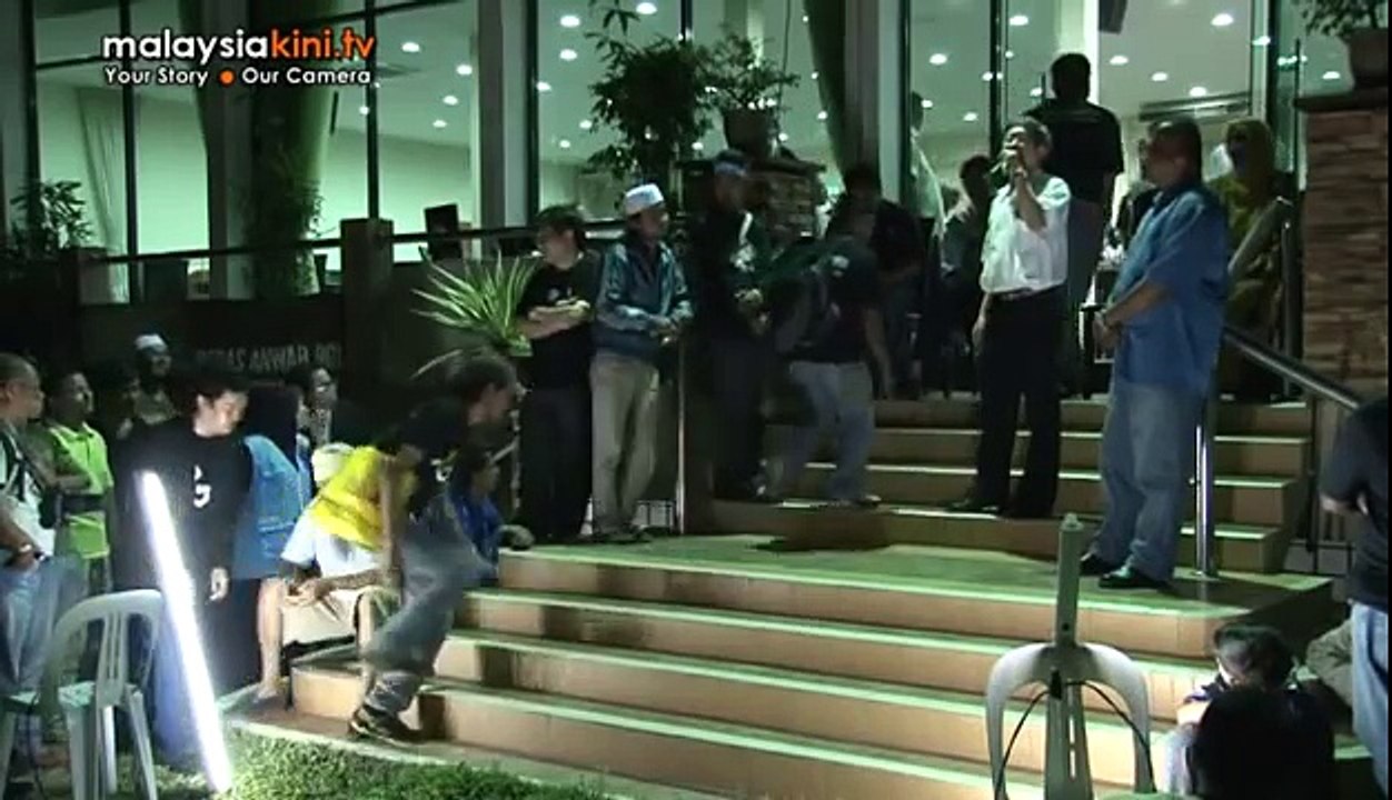 Tan Seng Giaw and Husam Musa at final ceramah