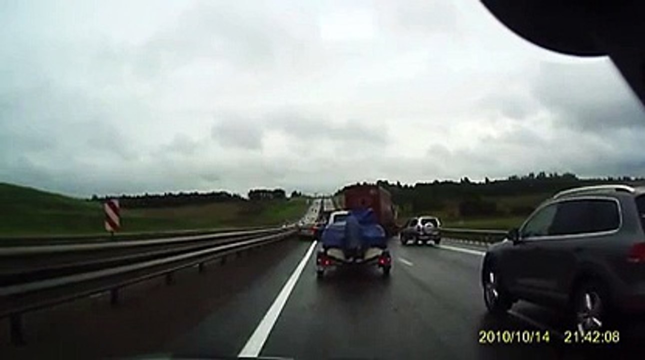 Terrible Car and truck crash!