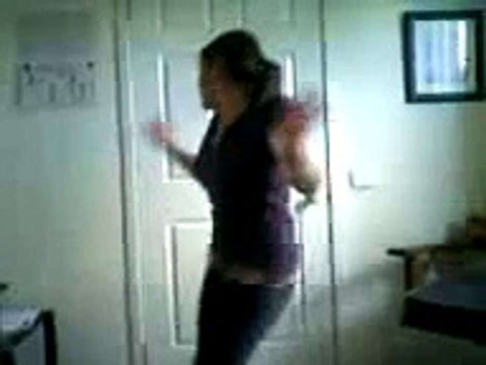 Celeste dances to Gasolina