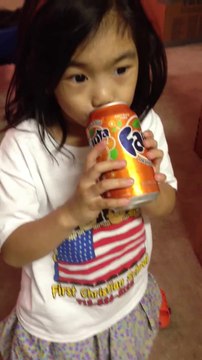 Little Girl drinks Soda for the first time... Seems cool :)