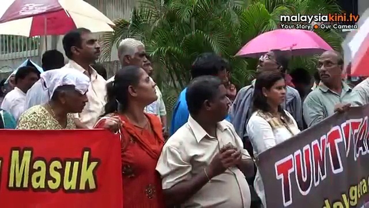 Bestino investors hand over memo to Bank Negara