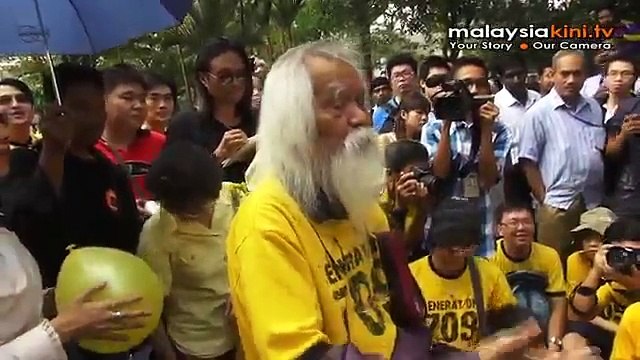 200 brave water sprinklers to protest Assembly Bill