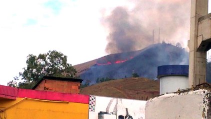 Incêndio no morro das torres, em Cachoeiro de Itapemirim