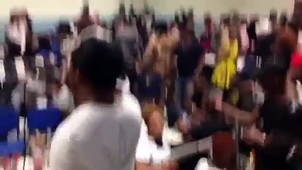 Yabongo lova en spectacle à Paris by night