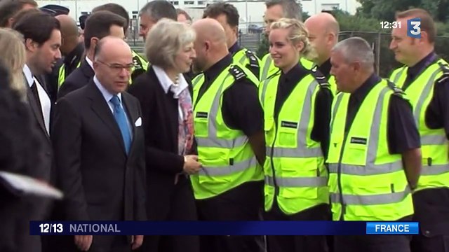 Migrants à Calais : Cazeneuve et May s'engagent à renforcer les moyens de police