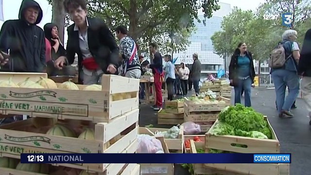 À Paris, les producteurs vendent leurs fruits et légumes au juste prix