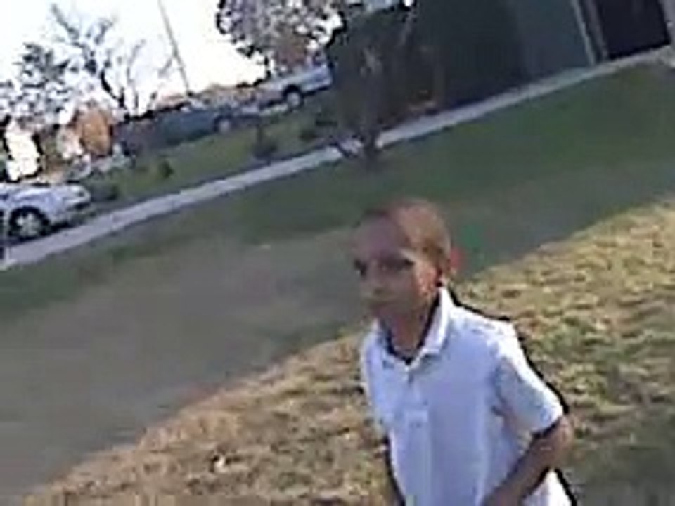 little kid Cursing lol