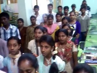 tamilnadu computer software college  in hosur sang a national anthem to break the record of pakistan