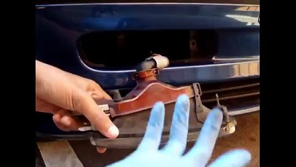 BMW E46 316i fog light removal