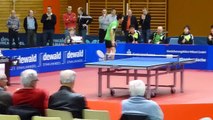 Ein sensationeller Ballwechsel im Tischtennis