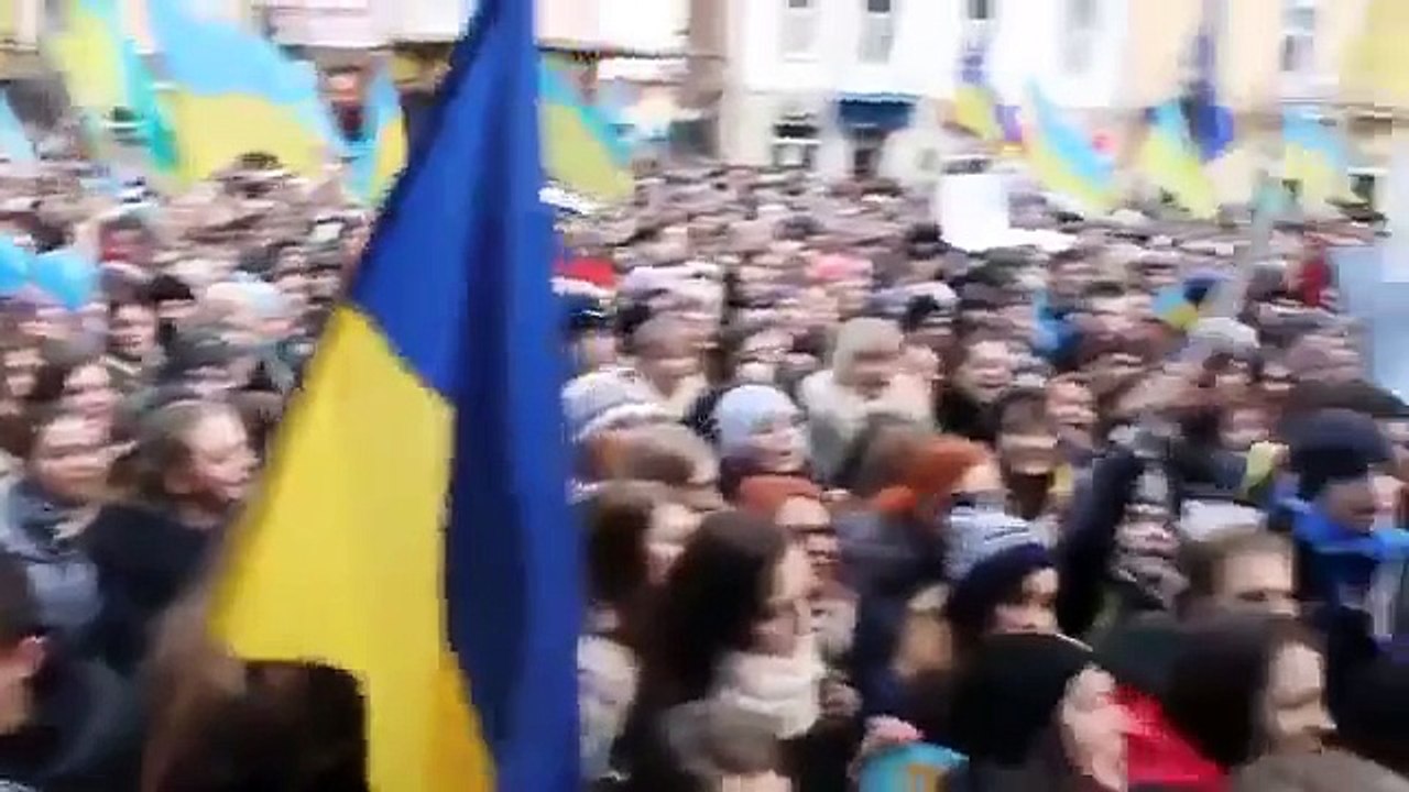 Русских на виселицу! Украинские дети - Москаляку на гіляку. Украина Майдан 2014