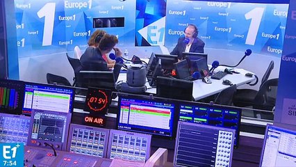 Baisse des impôts : le message de Hollande à sa majorité