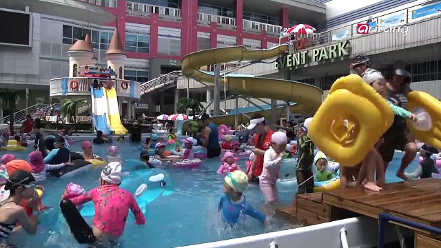 Malling Trend Takes Retail Industry by Storm