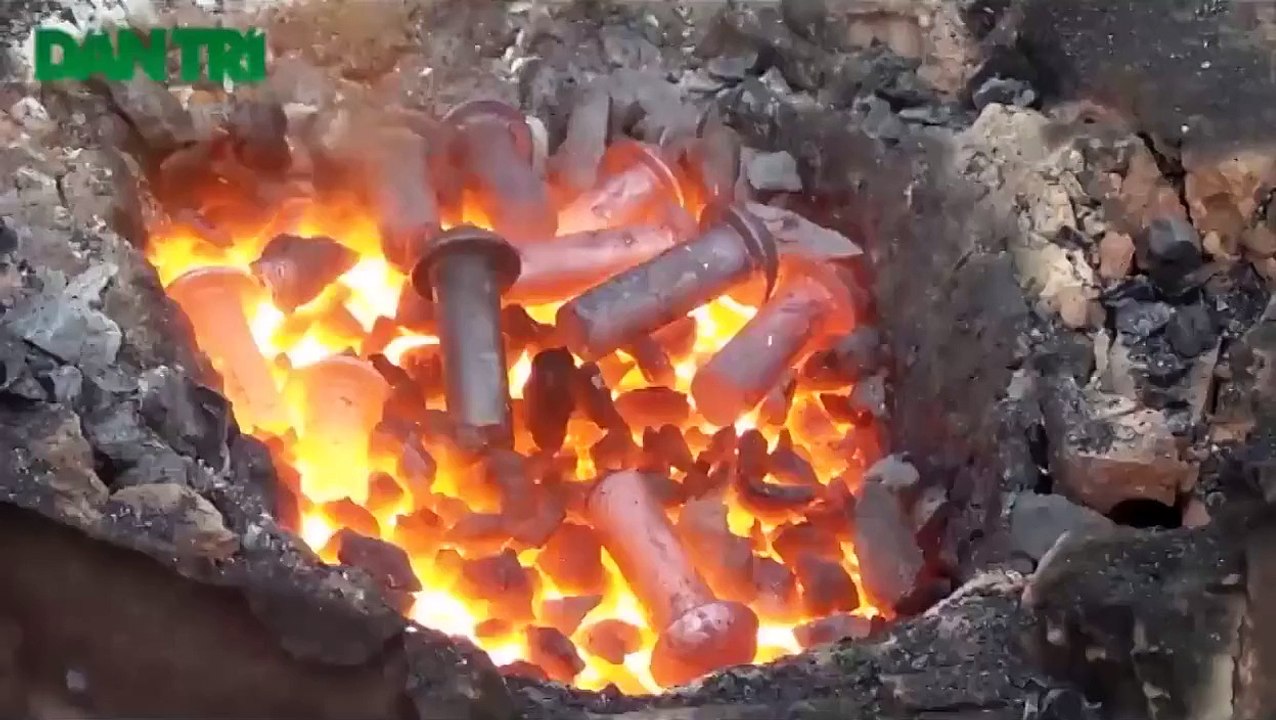 Ouvrier pour réparer les ponts en Asie ... un métier dangereux ? Oui très !