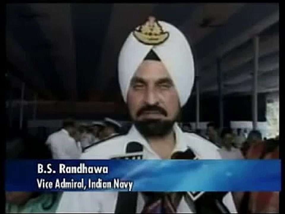 Indian navy deployed two new warships  in front of pakistan sea